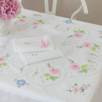 Σετ Τραπεζομάντηλο Με 12 Πετσέτες Φαγητου Vintage Beauty 180x270 NINA